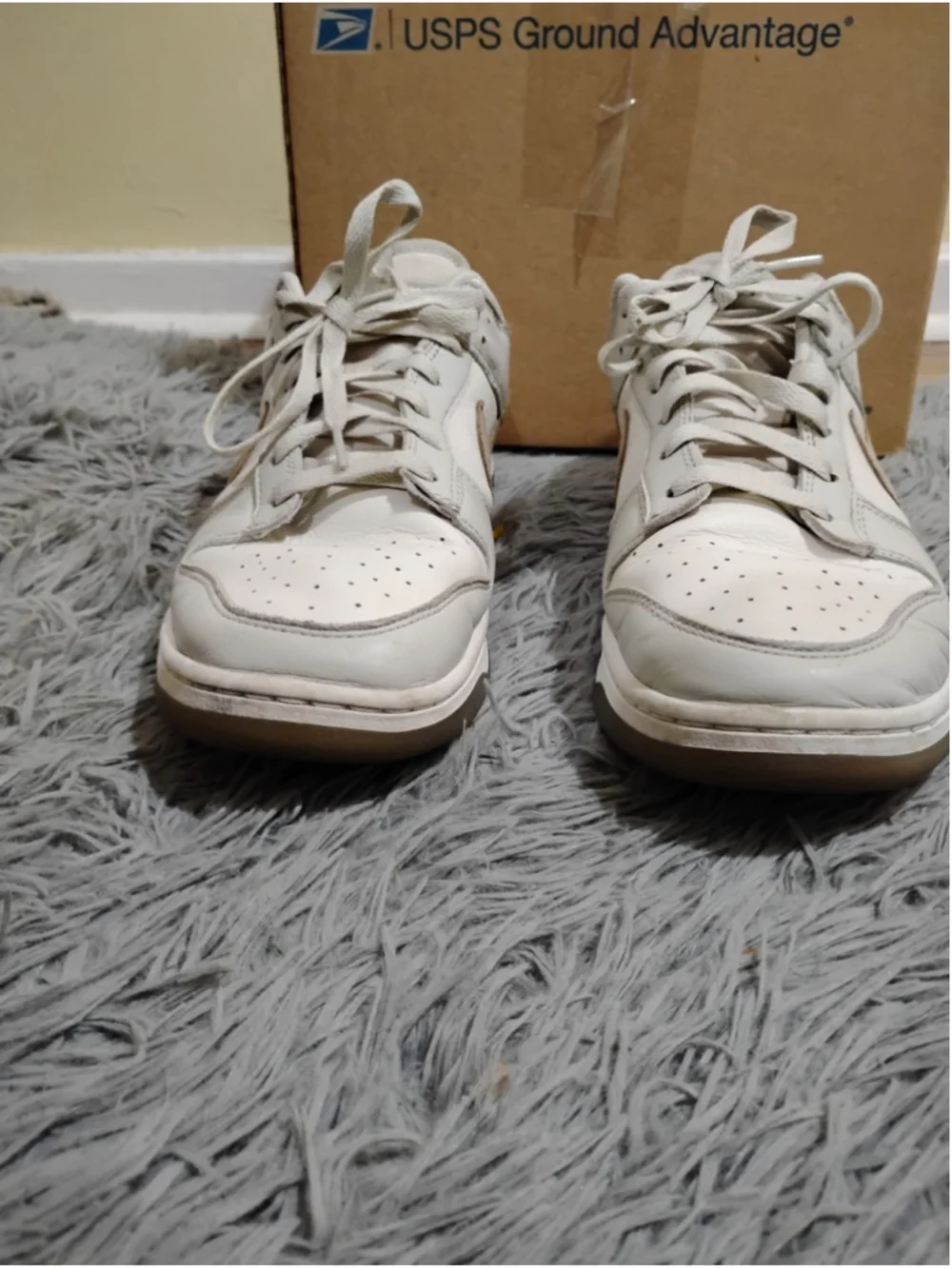 Nike Dunk Low Shoes Mens Size 12 White Tan Suede Swoosh Sneakers FJ4188-001